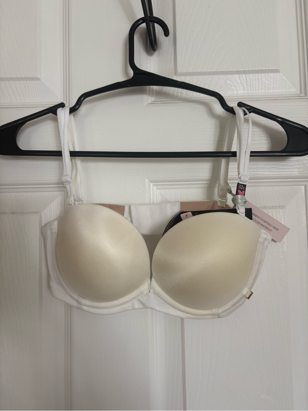 Victoria’s Secret Strapless Push-Up Bra White 32C NWT Convertible Smooth